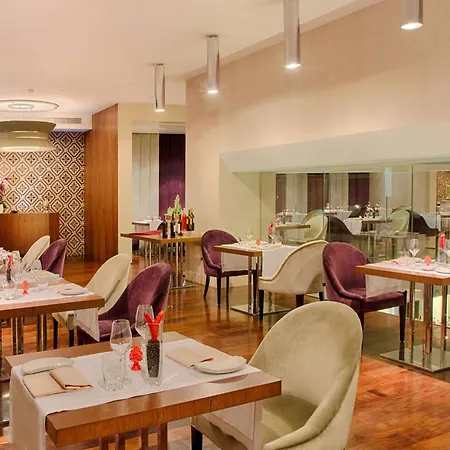 Otel Nh Collection 5*
