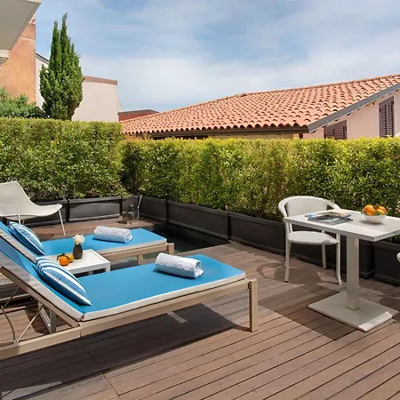 Nh Collection Hotel 5*