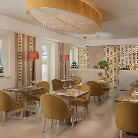 Hotel Nh Collection 5*
