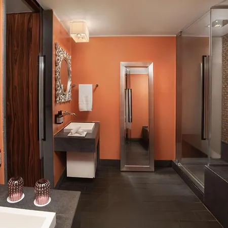 Hotel Nh Collection 5*