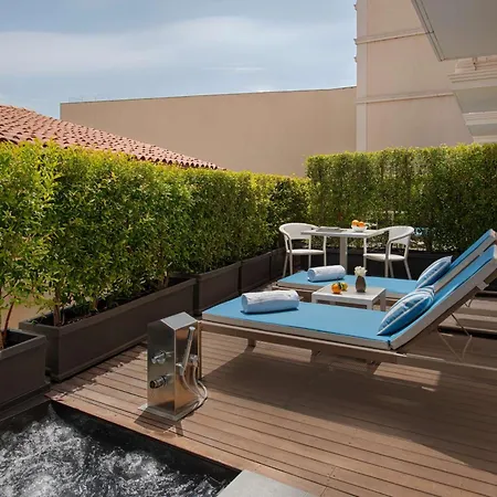 Nh Collection Hotel