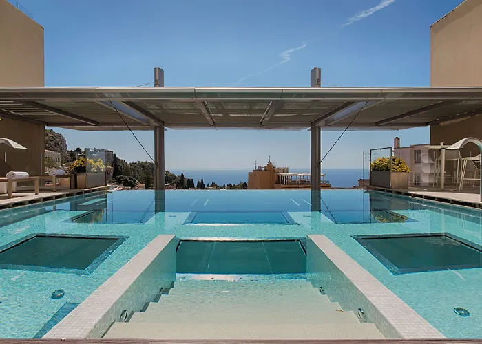 מלון Nh Collection טאורמינה