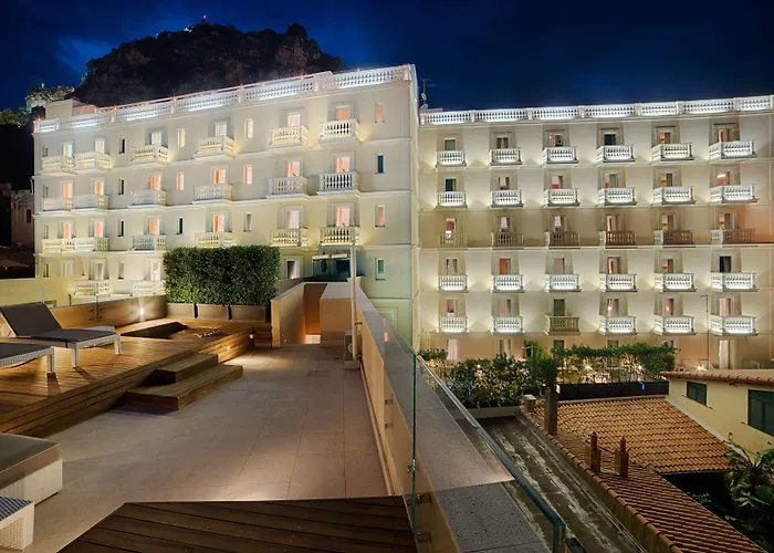 Nh Collection מלון 5*